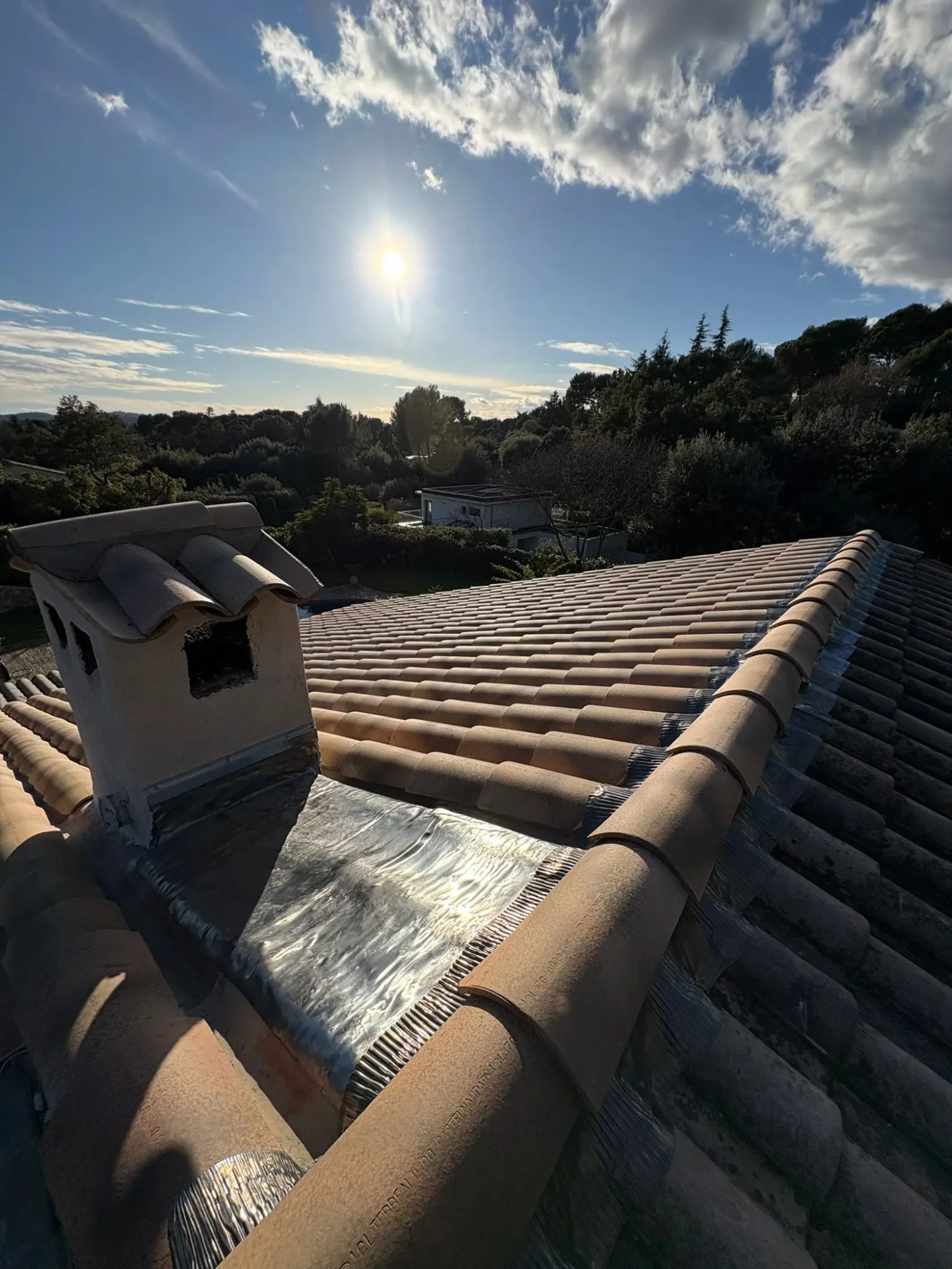 rénovation toiture Brignoles étanchéité cheminée